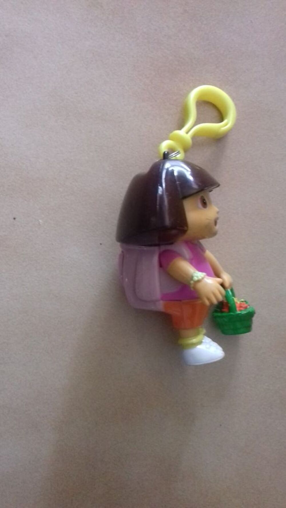 Figurine Porte clef de dora l'exploratrice en plastique dur Jeux / jouets