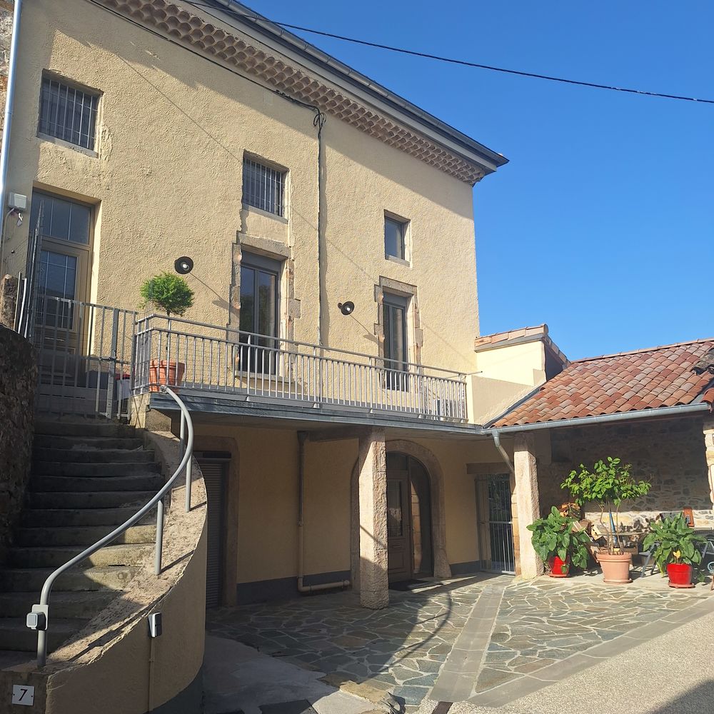   Ancienne Magnanerie entièrement rénovée Centre Village Rhône-Alpes, Saint-Privat (07200)