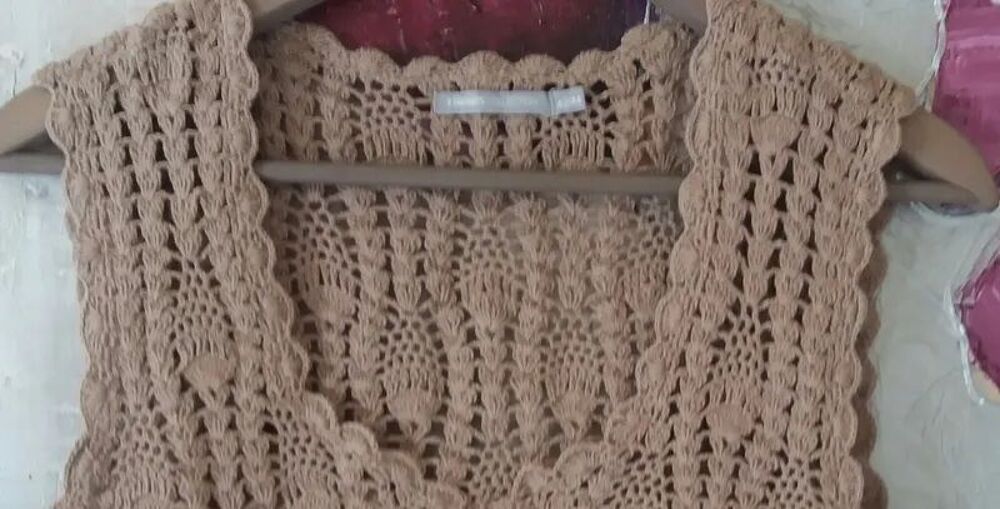 Gilet bol&eacute;ro marron taupe en crochet 3 Suisses T 42 Vêtements