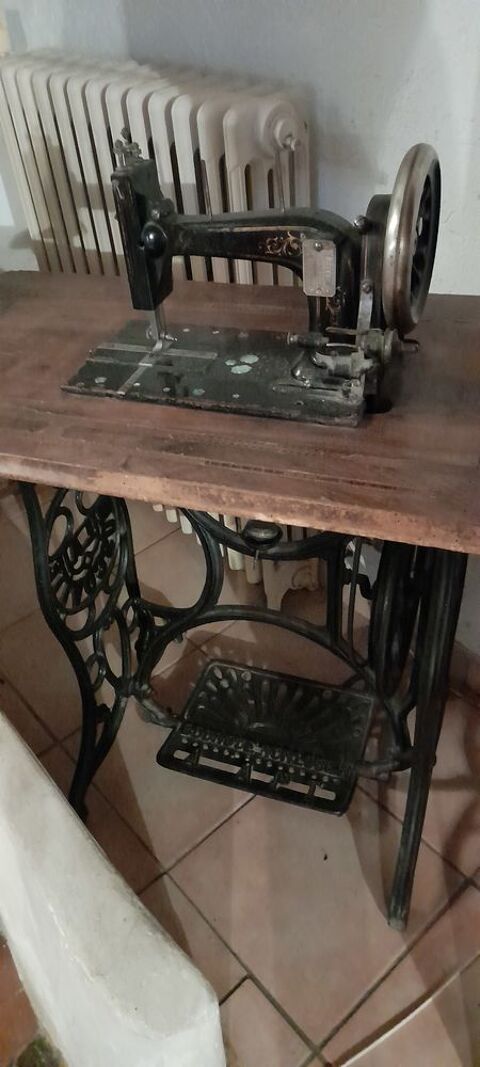 Machine à coudre vintage 60 Sorgues (84)