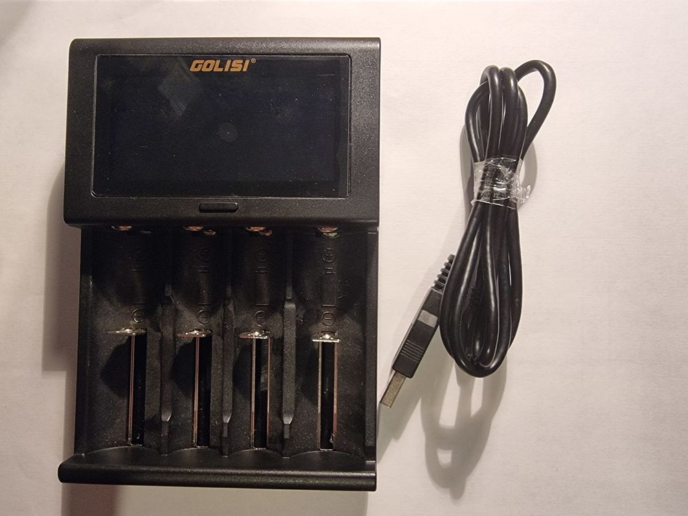 Chargeur de pile AA intelligent Golisi i4 avec &eacute;cran Electroménager