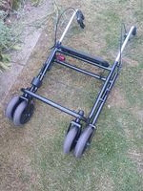   dambulateur pliable 