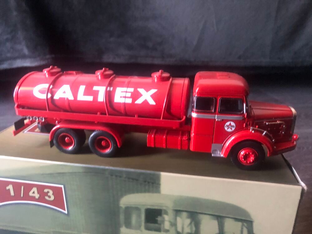 Camion citerne caltex &eacute;chelle 1/43 neuf 