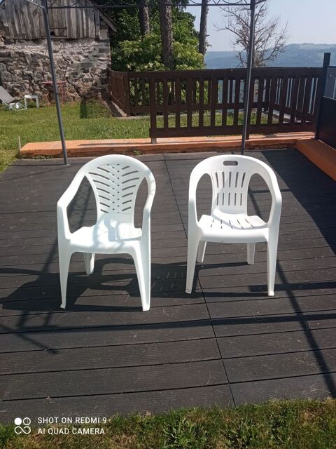 chaises plastiques 60 Peyrusse (15)