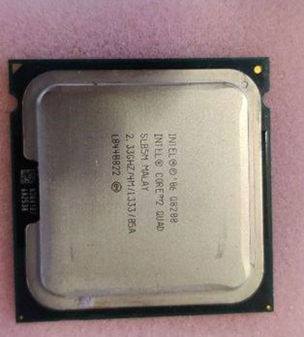 processeur intel q8200 lga 775, 4 coeurs parfait &eacute;tat Matériel informatique