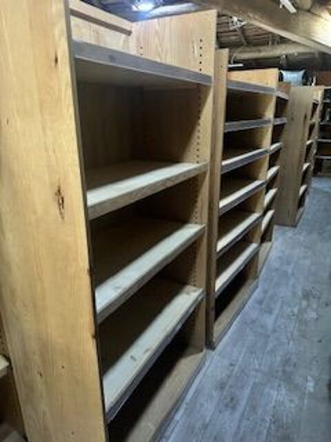 MEUBLE BOIS MASSIF- TAGRES rayonnage ou autre utilisation Armoire Rangement 220 Saint-Porquier (82)