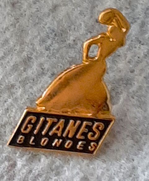 Pin's/Pins publicitaire Dor�  Gitanes  2 Eckbolsheim (67)