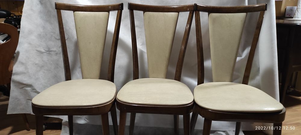 3 chaises Meubles