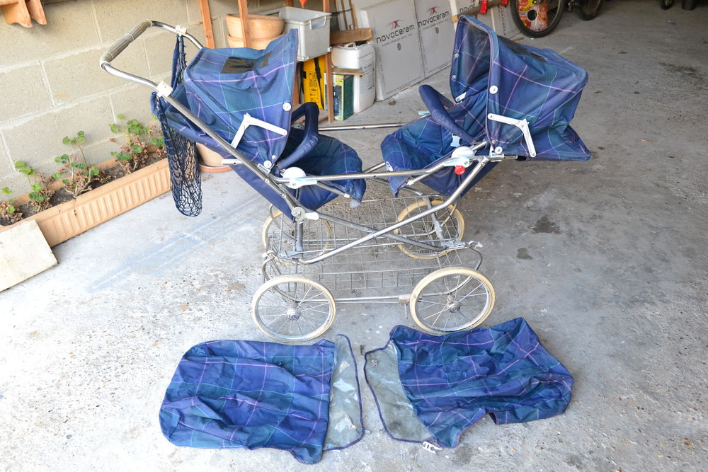 Poussette double Puériculture