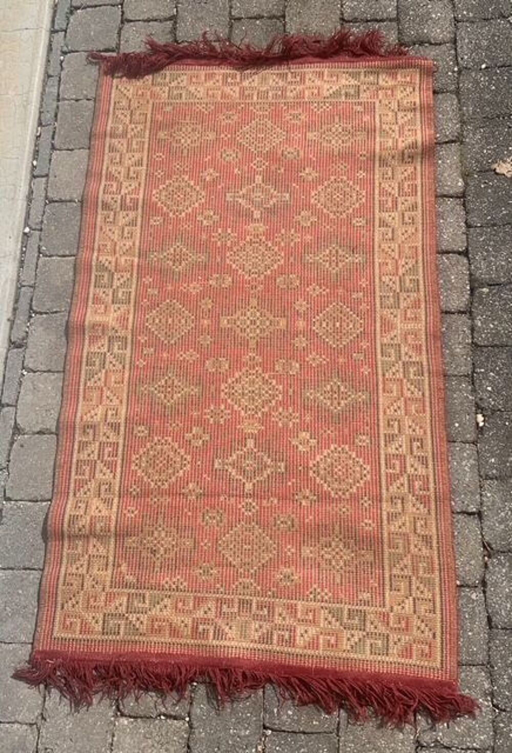 Lot 2 tapis motifs orientaux descente de lit Décoration