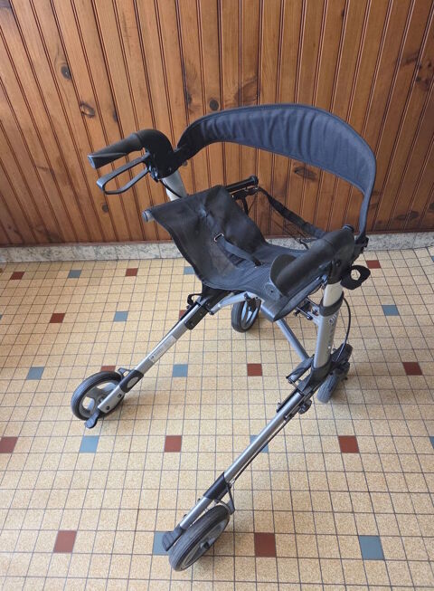 Déambulateur VERMEIREN Quadri-Light Rollator réglable Yzeure (03)