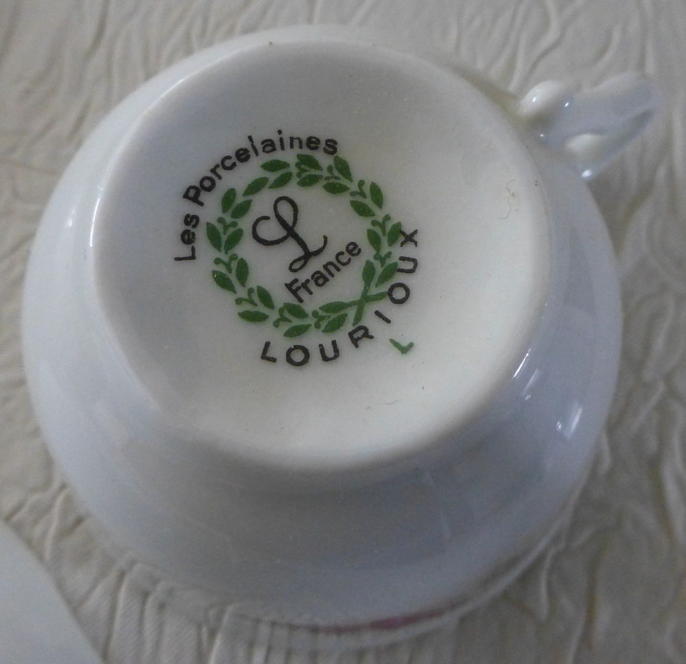 SERVICES DE TABLE et A CAFE en PORCELAINE Cuisine