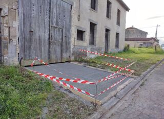  Remise / Grange � vendre 2 pi�ces 250 m�