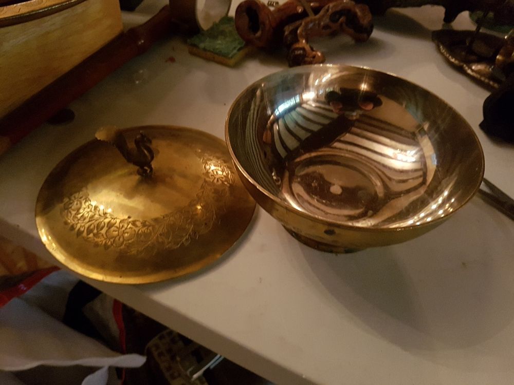 Coupe en laiton avec couvercle Décoration