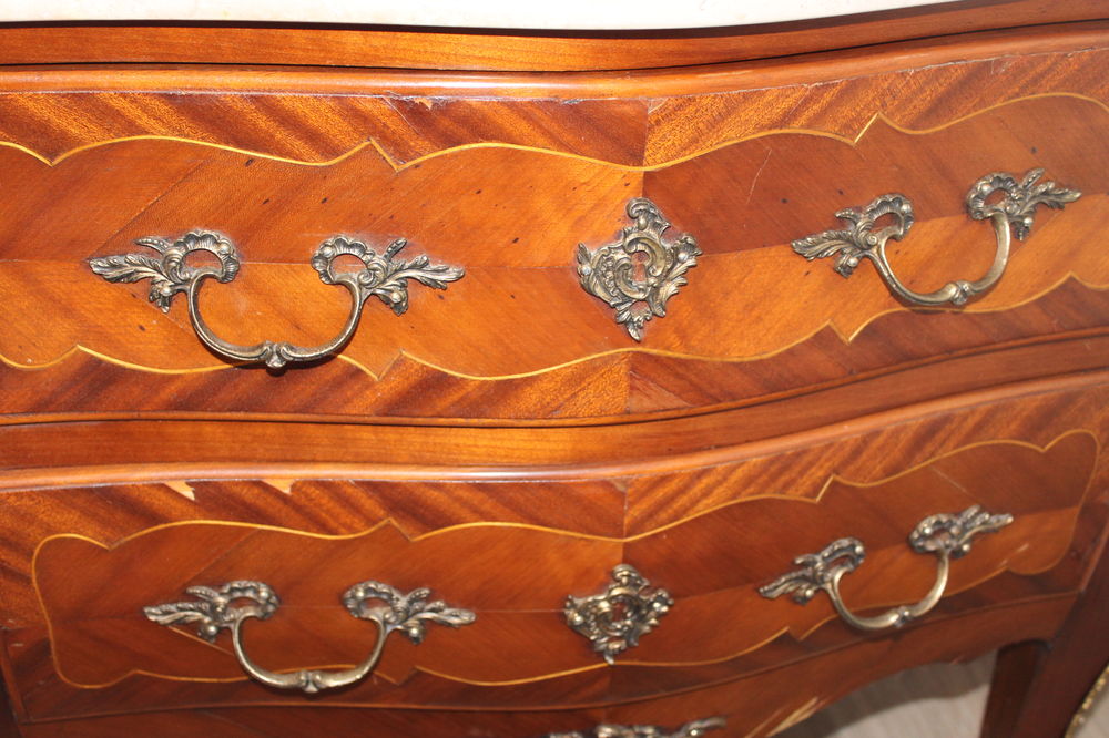 BELLE COMMODE LOUIS XV DESSUS MARBRE Meubles