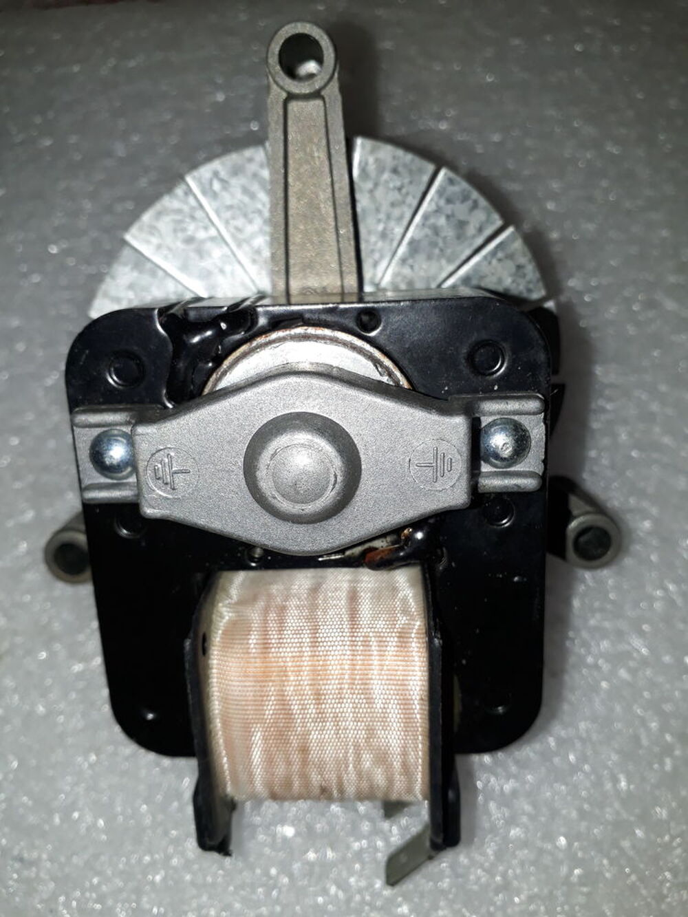 Ventilateur micro ondes Electroménager