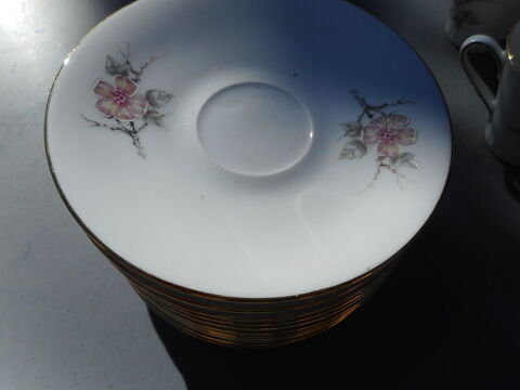 SERVICE A CAFE EN PORCELAINE 80 Mazan (84)