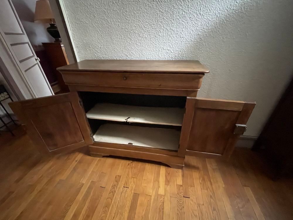 Meuble de rangement en noyer style Louis Philippe Meubles