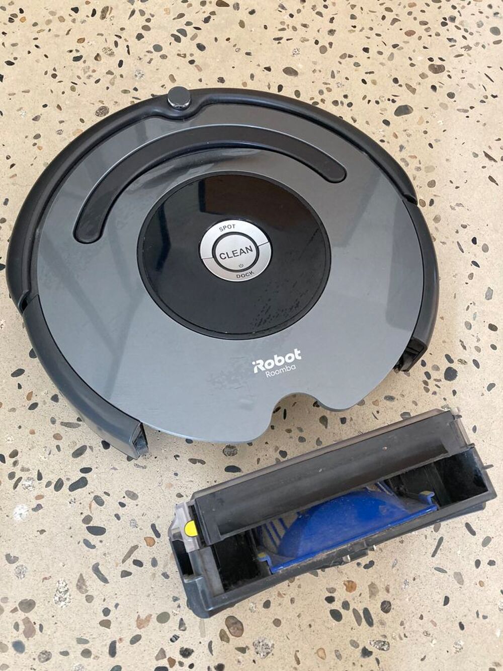 Robot aspirateur Electroménager