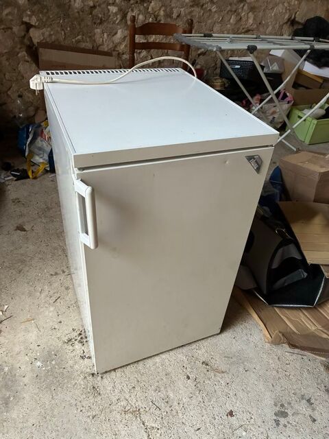 frigo top tr�s bon �tat (Faure ). 50 V�lines (24)