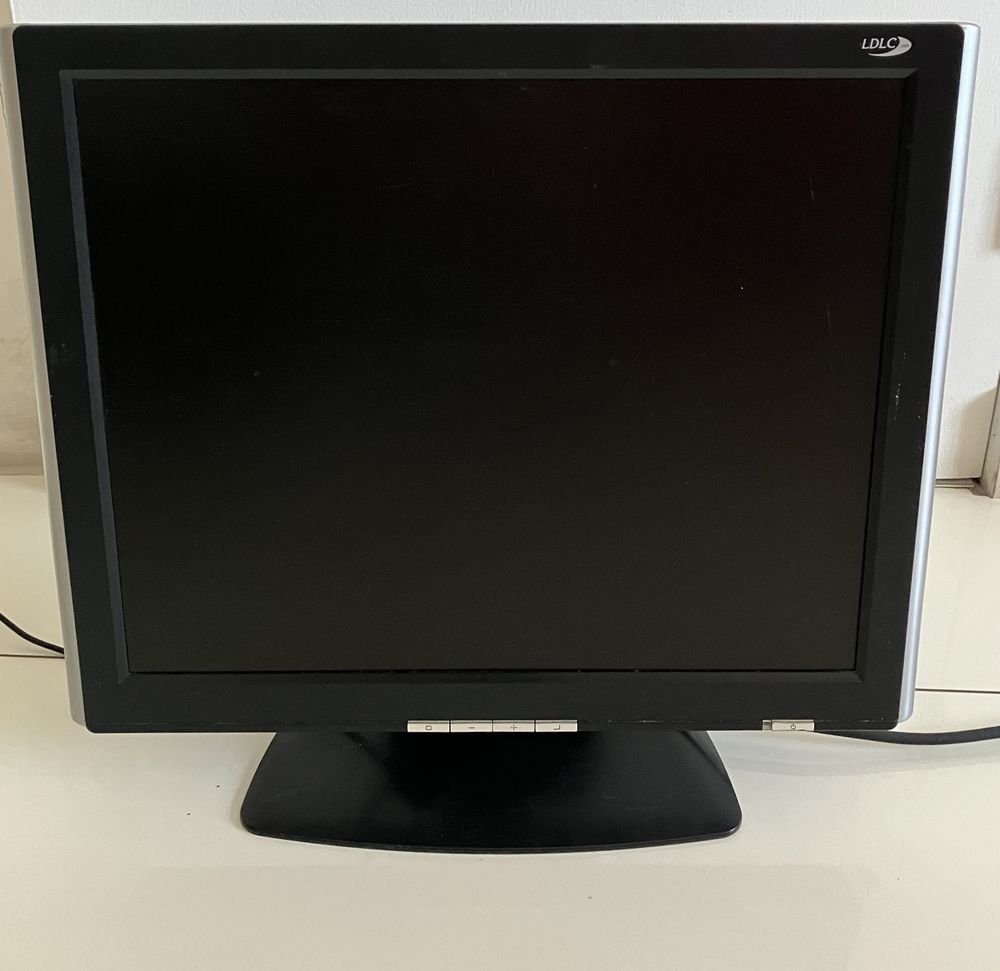 Ecran d'ordinateur, LDLC, 17"= 43 cm en diagonale Matériel informatique