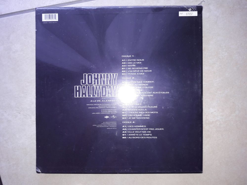 COFFRET A LA VIE A la MORT 4 LP J-HALLYDAY NEUF et SCELLE CD et vinyles