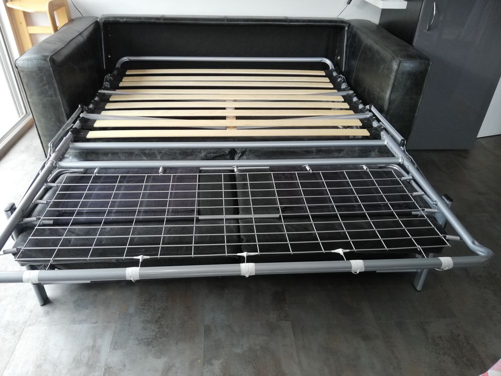 canap&eacute; cuir convertible couleur noir Meubles