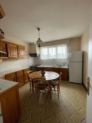  Maison � vendre 4 pi�ces 101 m� Saint-m�dard-de-guizi�res