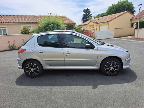Peugeot 206 1,4 90 cv boite automatique 2006
