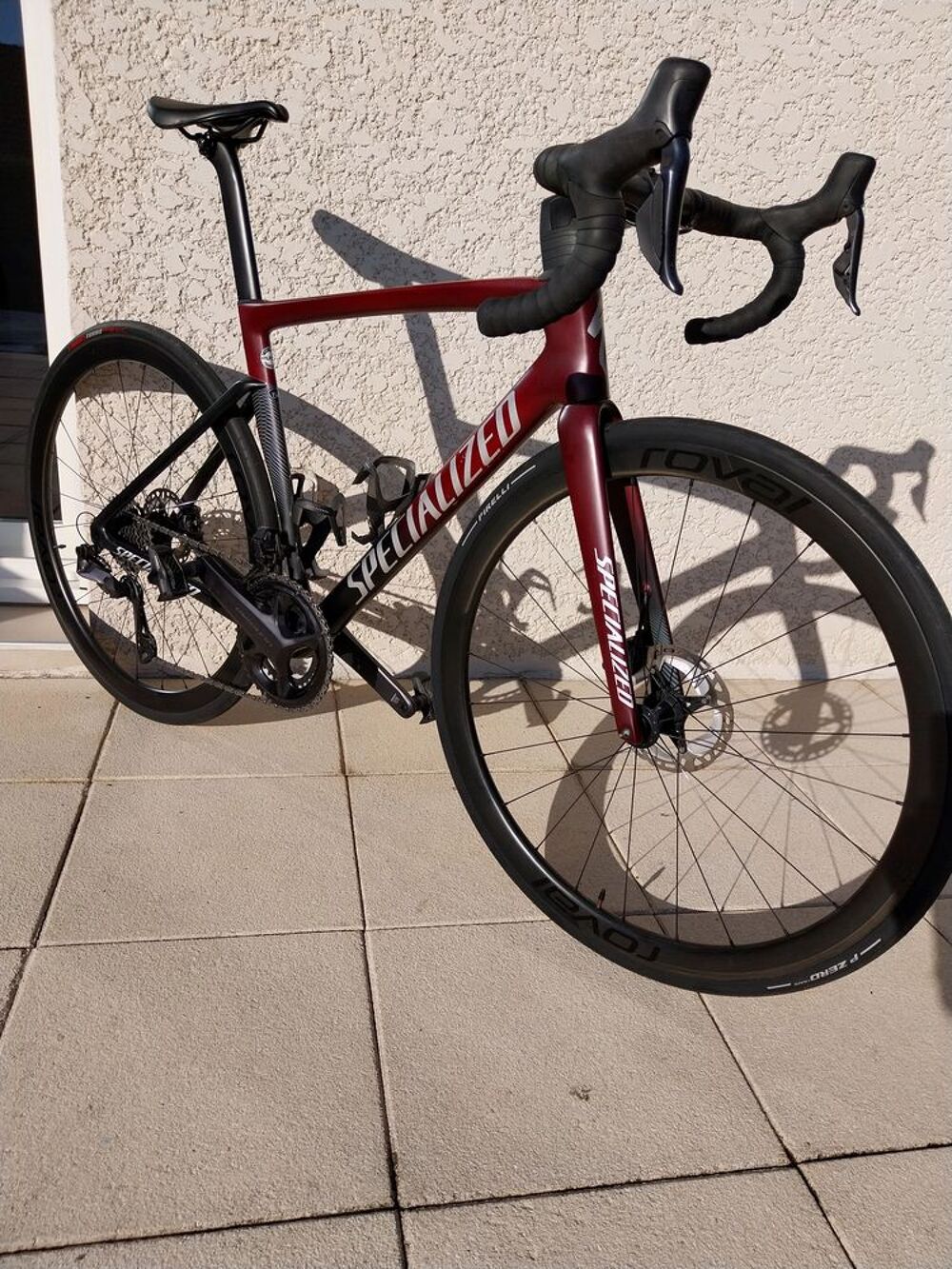 Velo tarmac Expert specialized Di2 12 v comme neuf Vlos