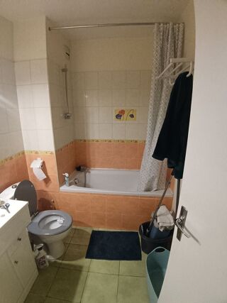  Appartement à louer 1 pièce 28 m² Reims