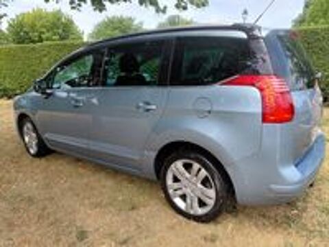 5008 Peugeot 2.0 HDi 150ch 7pl 2010 occasion 17150 Mirambeau