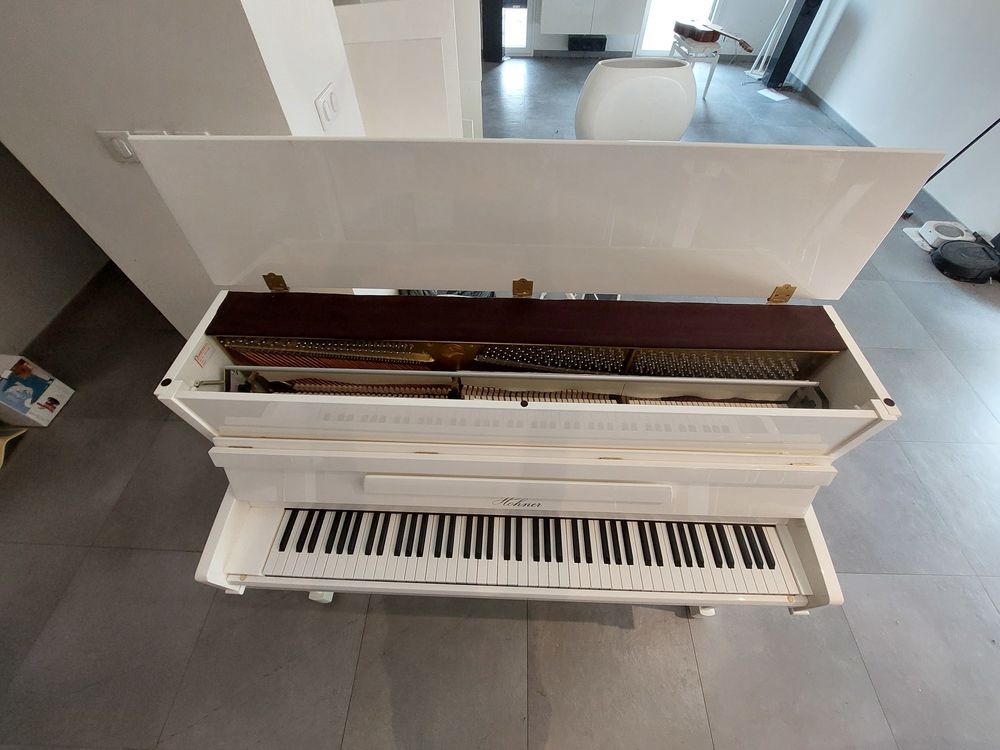 Piano droit HOHNER blanc laqu&eacute; (acoustique) Instruments de musique
