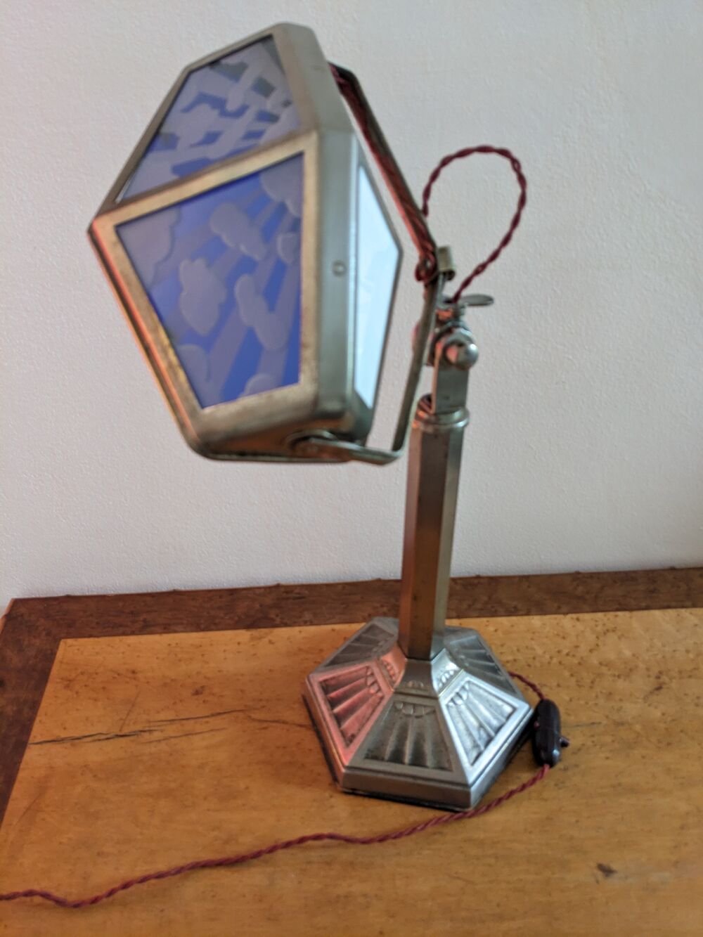 lampe PIROUETT avec verres nuages.Voir photos. Vendu sans am Décoration