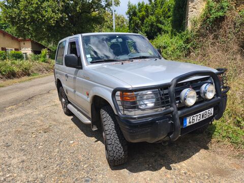 Mitsubishi pajero 2.5 TD Court GL