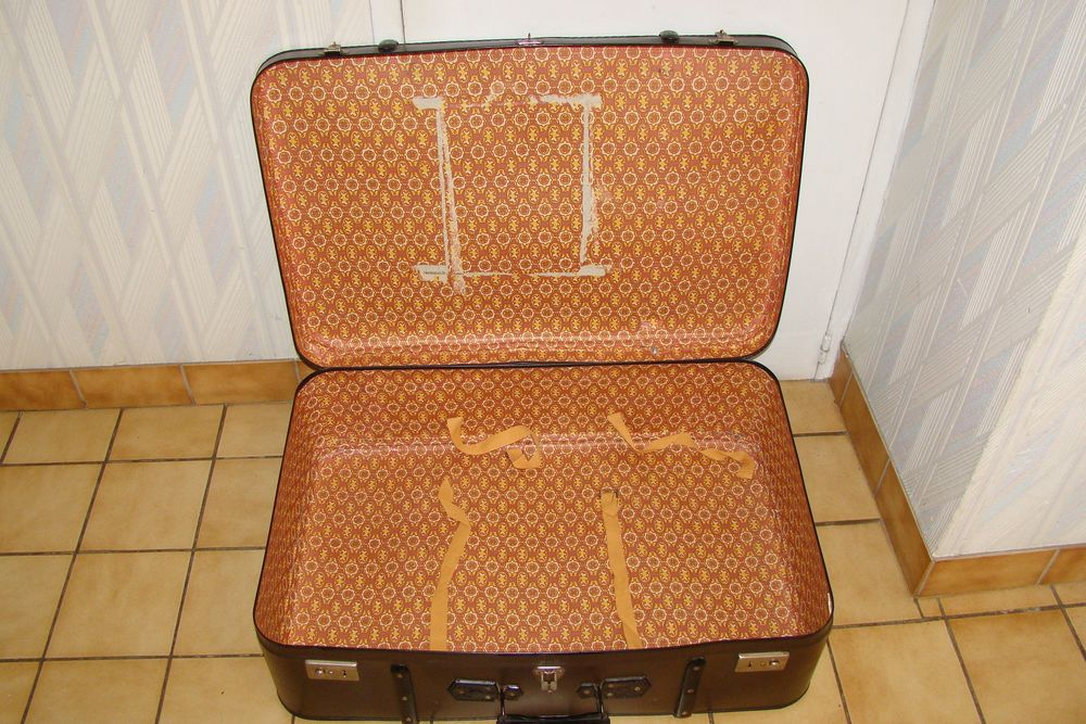 Ancienne grande valise cercl&eacute;e - vintage ann&eacute;es 1950 Maroquinerie