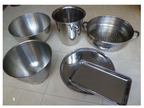vaisselle inox, couvercles varis, ..... zoe 3 Martigues (13)