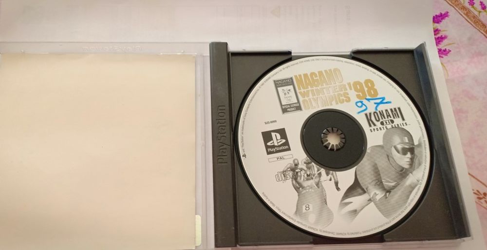 Jeu PS1 Nagano Winter Olympics 98 sans notice 
Consoles et jeux vidéos