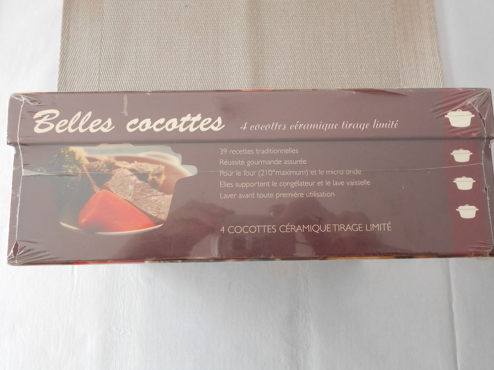 Coffret 4 cocottes c&eacute;ramiques neuves Cuisine