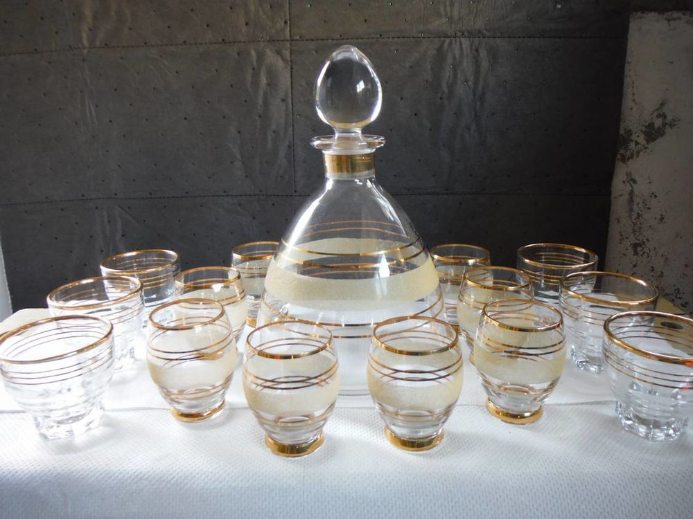  Carafe 1L vintage givr&eacute;e liser&eacute; or + 8 verres + 6 verres 