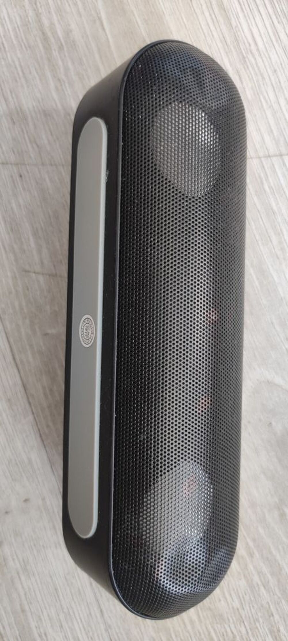 Enceintes sans fil Bluetooth portables MNBY-18 avec chargeur Audio et hifi