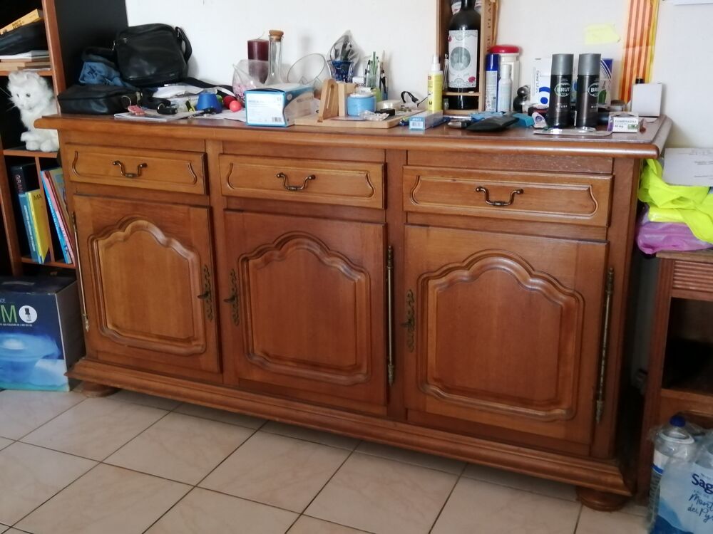 Living et buffet en ch&ecirc;ne avec clefs Meubles