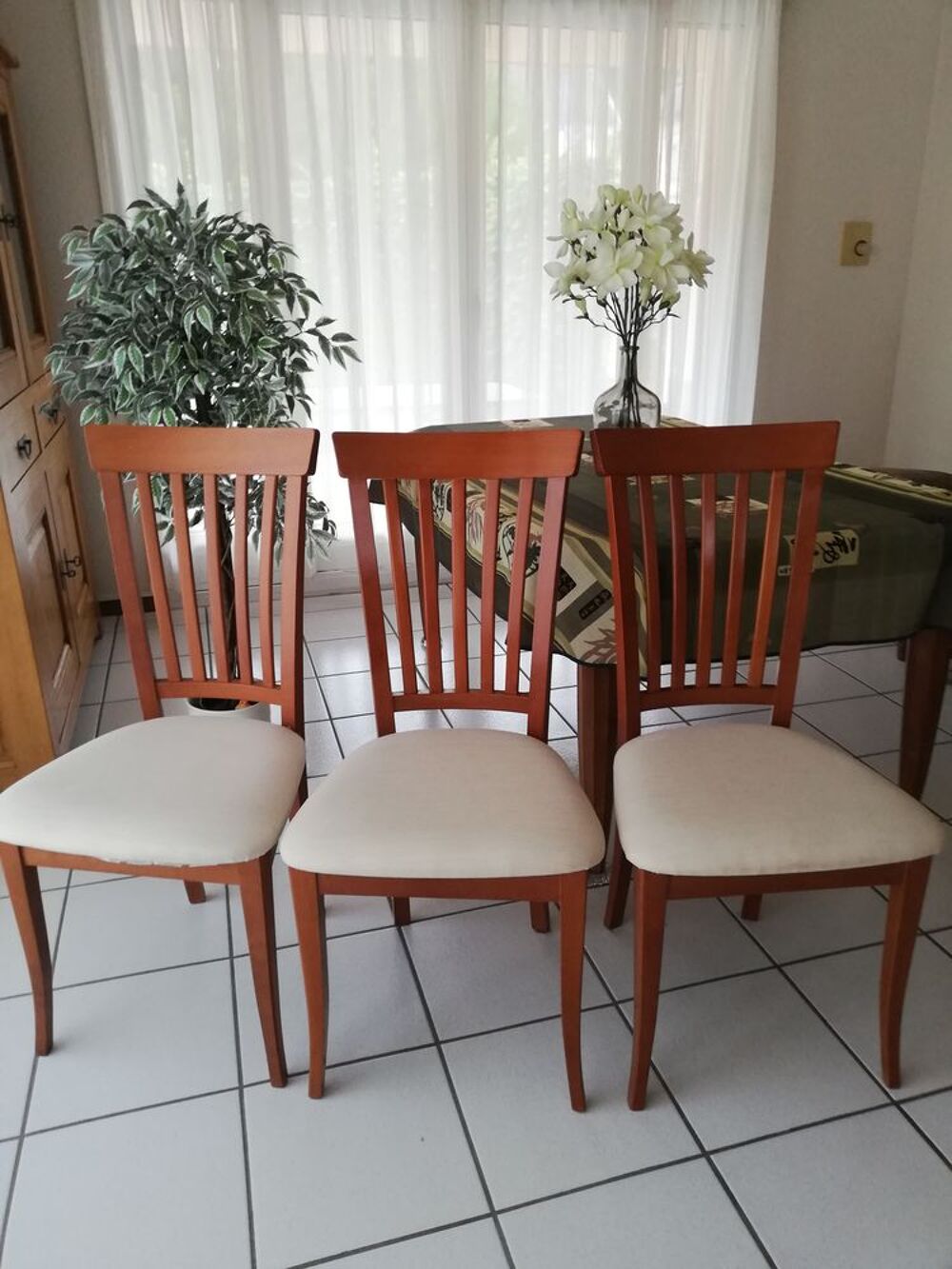 3 chaises bois massif Meubles