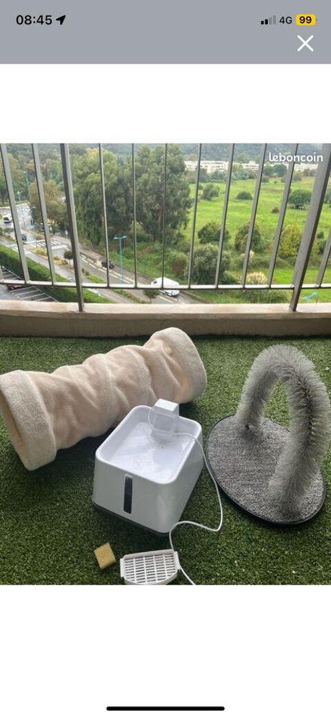 fontaine   eau et jouer pour chat 20 Mandelieu-la-Napoule (06)