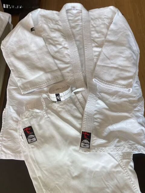 Kimono Judo - Yonaka Athlitech - Adulte - 190 Paris 20 (75)