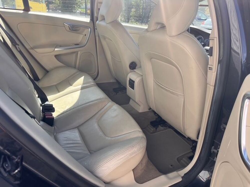 S60 D5 215 ch AWD Summum Geartronic A 2011 occasion 45770 Saran