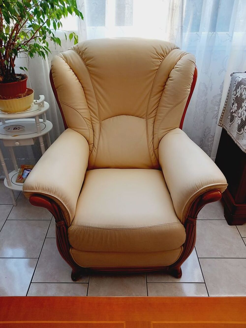 SALON CUIR BEIGE Meubles