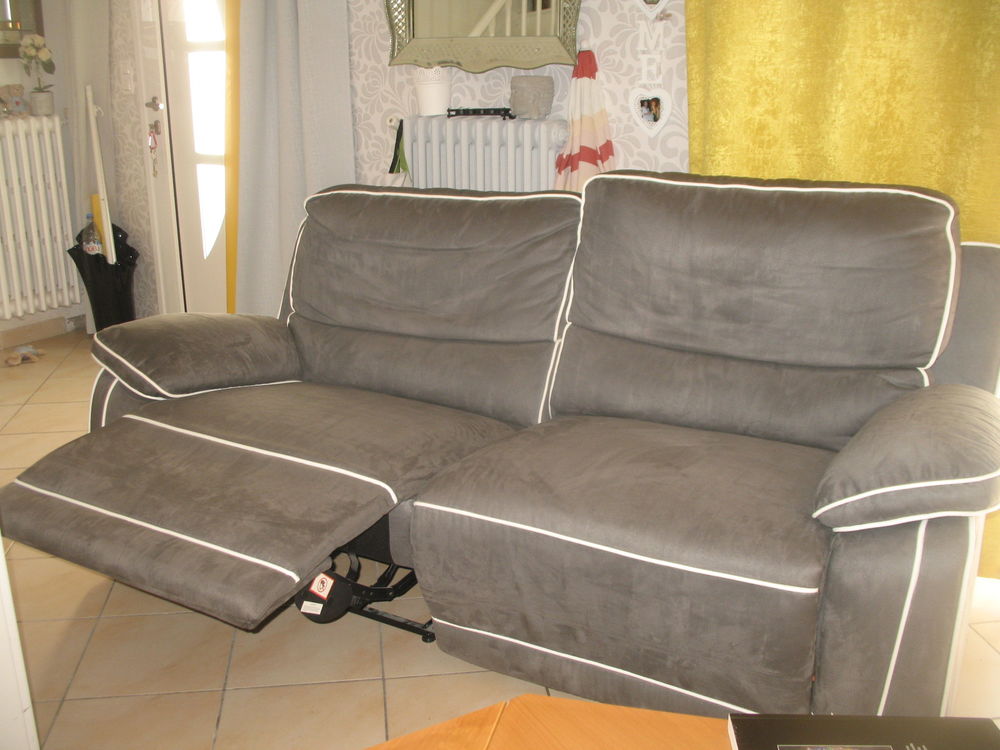 Canap&eacute; gris relax manuel Meubles