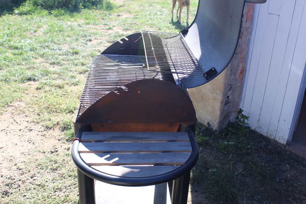 barbecue sur roulette en fonte Jardin