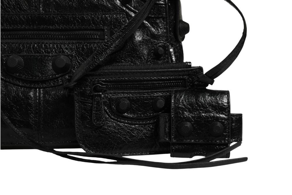 Le Cagole XS Flap Bag de Balenciaga H/F Maroquinerie